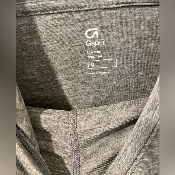 Gap.. - Picture 3 of 5